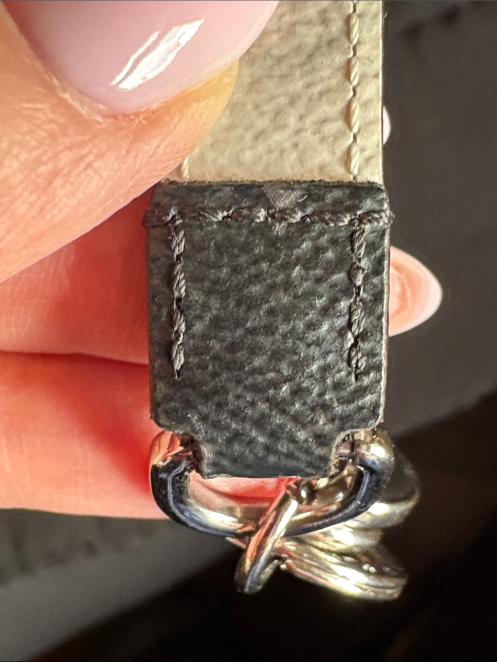Authentic Louis Vuitton Dragonne Key Strap with Silver Hardware - Picture 14 of 14
